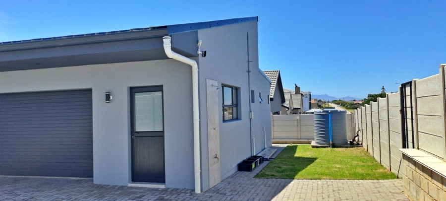 2 Bedroom Property for Sale in Reebok Western Cape